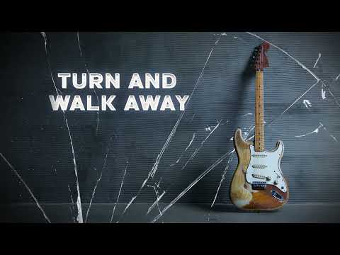 Videoclip de Turn And Walk Away — Walter Trout