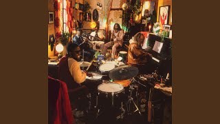 Ezra Collective - Topic