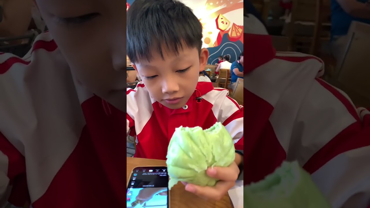 Ngày phụ nữ mà xếp hàng vậy nè #shorts