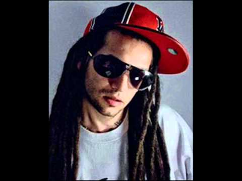 Vacca+Surfa (EXO) Universo testo