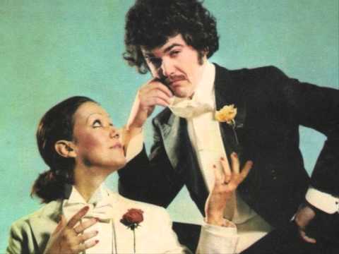 FC 1977: Vera & Carlos - "Fim De Estação"