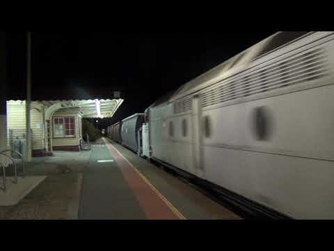3MC5 with CLP12 / GM22 / S311 / 4911 & CLF3 at Euroa Station 22.6.2021