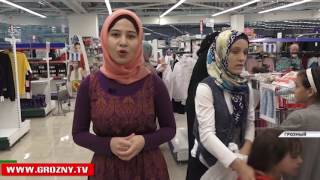 Фонд Кадырова дарит детям со всей республики одежду, обувь и игрушки 