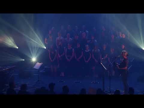 "Make Something Good" - Laura Veirs and the Choir Who Couldn't Say (Live in Angouleme)