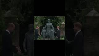 Download lagu Harry and William loved their mum #princessdiana #princessofwales #harry #princewilliam #shorts #fyp mp3