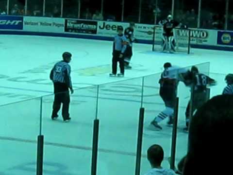 Mark Cody vs Kaleigh Schrock