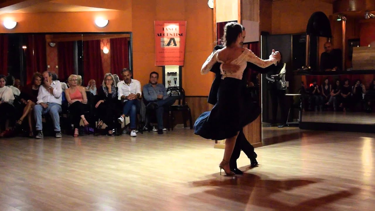 Video thumbnail for Juan Ruggeri Barbara Wainnright @El Fueye Genova