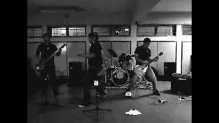 empacho explosivo-falsa democracia (cover de flemita)