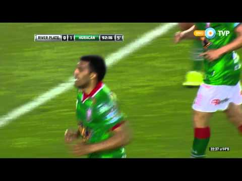 Ábila erró su gol sobre el final. River Plate 0 - Huracán 1 | Copa Sudamericana - Semi Final (ida)