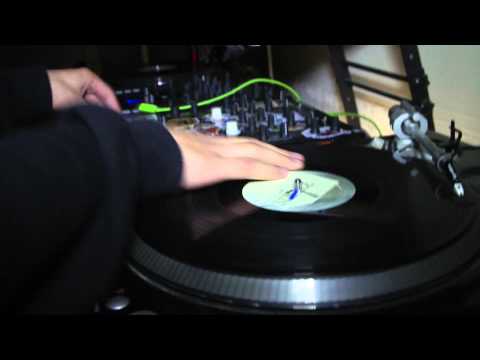 CHINMACHINE freestyle scratch on Red Jacket beat