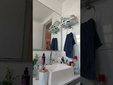 Apartamento 2 quartos totalmente reformado no Condomínio Merck, sol da manhã na rua Frei Luiz Alevato.