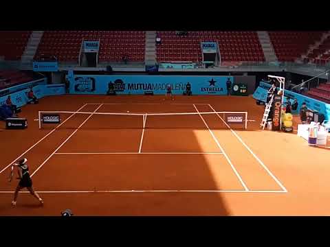 Jessica Bouzas Maneiro 0-2 Anna Schmiedlova (4-6, 1-6) MMOPEN 2022