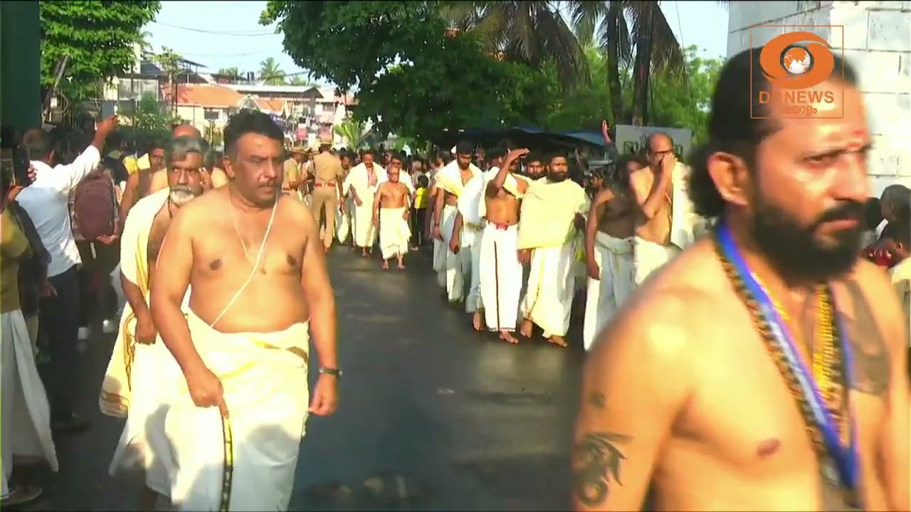 ശ്രീപത്മനാഭസ്വാമി ക്ഷേത്രത്തിലെ അല്പശി ഉത്സവത്തി?