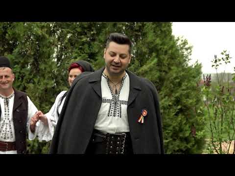 Mircea Cartisorean -  La Sibiu si-n Boisoara