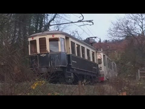 Manovra di aggancio al deposito per il Treno di Casella,con bella carrozza retro',bar per il trenino