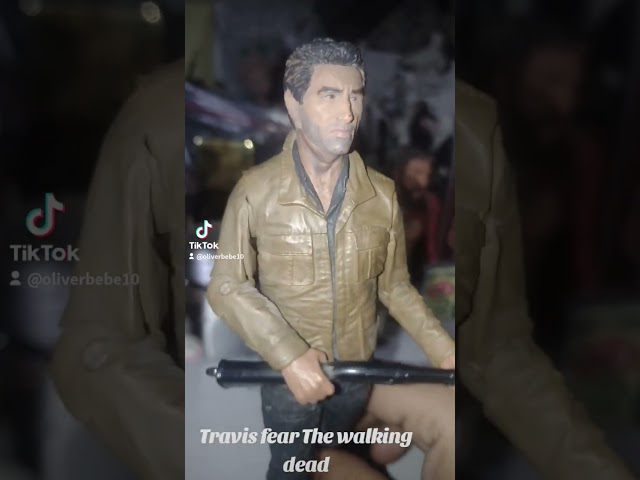 Vídeo relacionado con Travis Manawa - Figura, 18 cm (MC Farlane MCFWD146738)