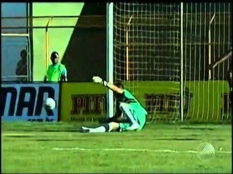 Juazeiro 0 x 1 Vitória - 24/03/13 - gol