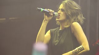 Barei interpreta Say yay en el Euroclub durante la Welcome Party