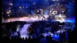 Impacto y Ella me Levanto - Daddy Yankee (Live)