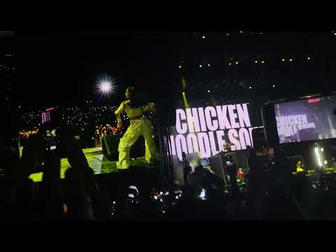 220731 J-HOPE 제이홉 ‘CHICKEN NOODLE SOUP’ FEAT. BECKY G LIVE LOLLAPALOOZA CHICAGO