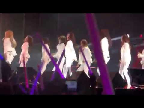 140322 The Boy  SNSD @ HEC Festival in VietNam