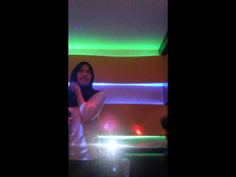 SABDA CINTA - Ari Yuharvi & Tya Khadifa (Padang)