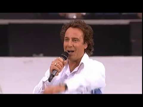 Marco Borsato - Geen Toeval (Live in De Kuip 2002)