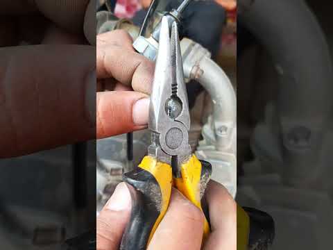 CD 70 Accelerator Cable Wire Tor Jaye To Is Tarah Theek Karein | Mechanic Tips & Easy Repair Guide 💯