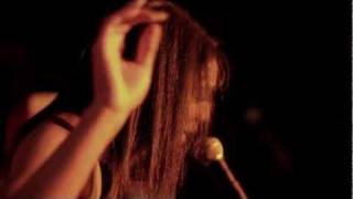 Wynter Gordon - Buy My Love (Live in the SameSame.com.au Lounge Room)