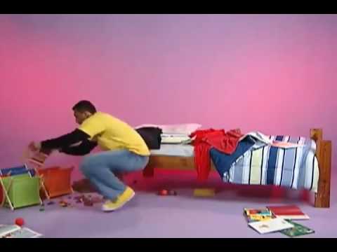 Film vizatimor për fëmijë (Anglisht) - Baba ALI duke pastruar dhomën