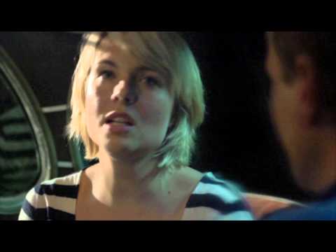 Fra Bagsædet Karen Busck og Rasmus Tantholdt