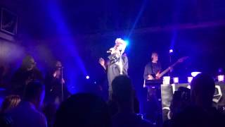 Emeli Sande - Every single little piece 1 LIVE @ People&#39;s place Amsterdam 12/10/2016