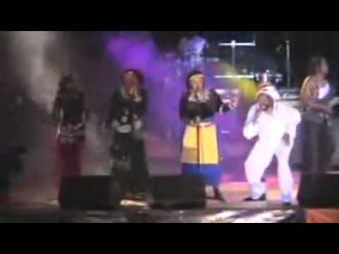 Lucky Dube Ding Ding Licky Licky Bong Live in Uganda, 2003