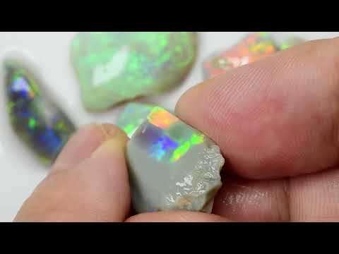 30 cts Australian Rough Opal Parcel, Rubs Lightning Ridge