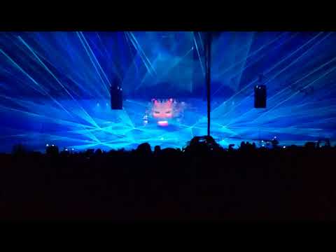 Ran D - Living For The Moment