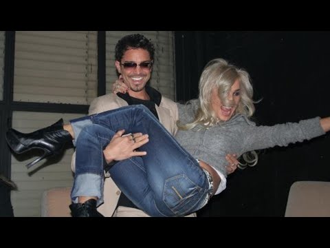 SANTIAGO CORTES -  Who wants to sing my NEW song?