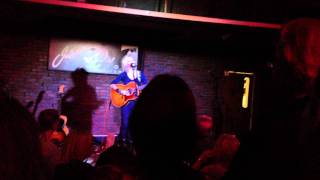 Shelby Lynne - Jesus On A Greyhound