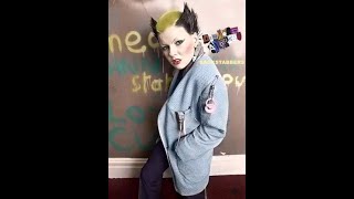 Soo Catwoman - Backstabbers