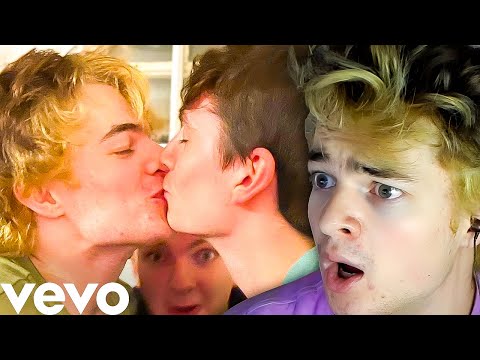 Tubbo Reacts to Song Made About Him!