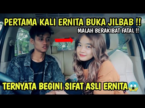 prank-blak-blakan-buka-kerudung-didepan-pacar-malah-baper