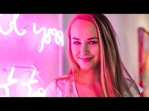 Craig Connelly Feat. Christina Novelli - Black Hole (Original Mix)