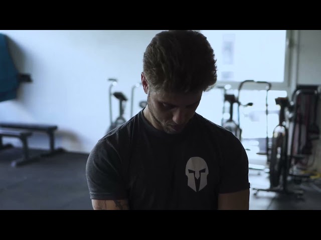 Vidéo teaser pour GladiatorFit -Curl bar