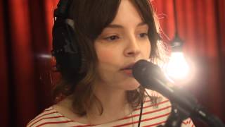 Studio Brussel: CHVRCHES - Gun (Live)