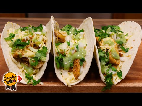 Easy Crock Pot Shredded Chicken Tacos 🌮