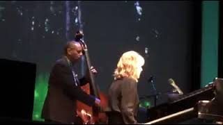 Diana Krall “On The Sunny Side Of The Street” live in Toronto at Massey Hall on Saturday, Nov.25.17