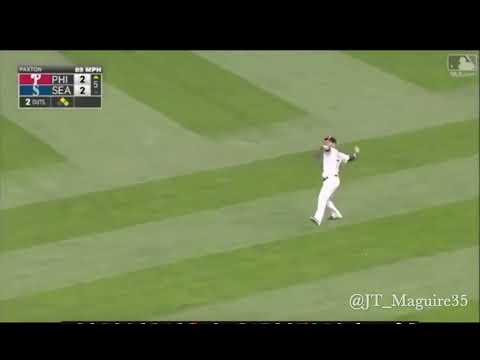 Haniger OF GB footwork