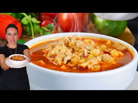 Pozole Rojo de Pollo Casero sin Complicaciones.