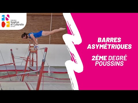 Gymnastique féminine : barres asymétriques 2éme degré poussins
