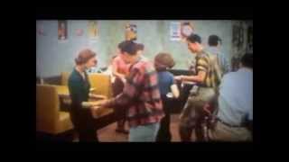 stray cats something,s wrong with my radio