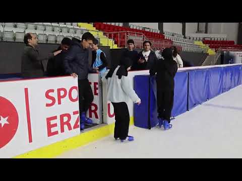 Erzurum Çocuk Hakları Komitesi Çocuklarına Yönelik Buz Pateni Etkinliği